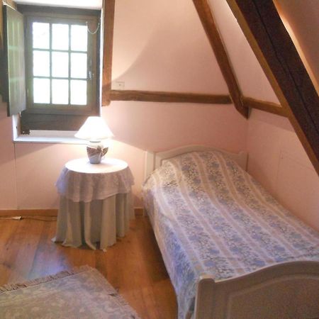 Awesome Home In Campsegret Buitenkant foto